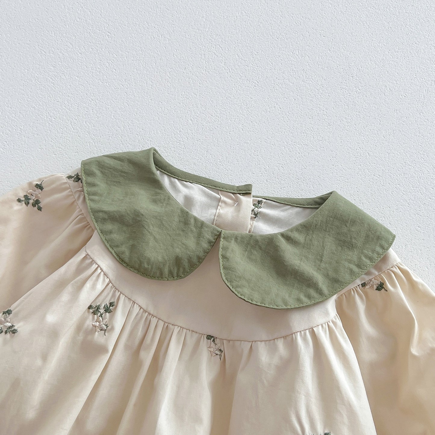 Embroidery Baby Girls Bodysuit
